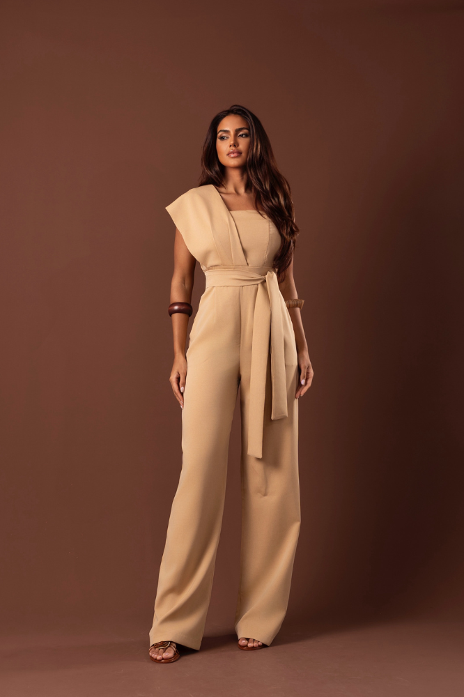 Macacão Pantalona Strapless Assimétrico Frantchêsca